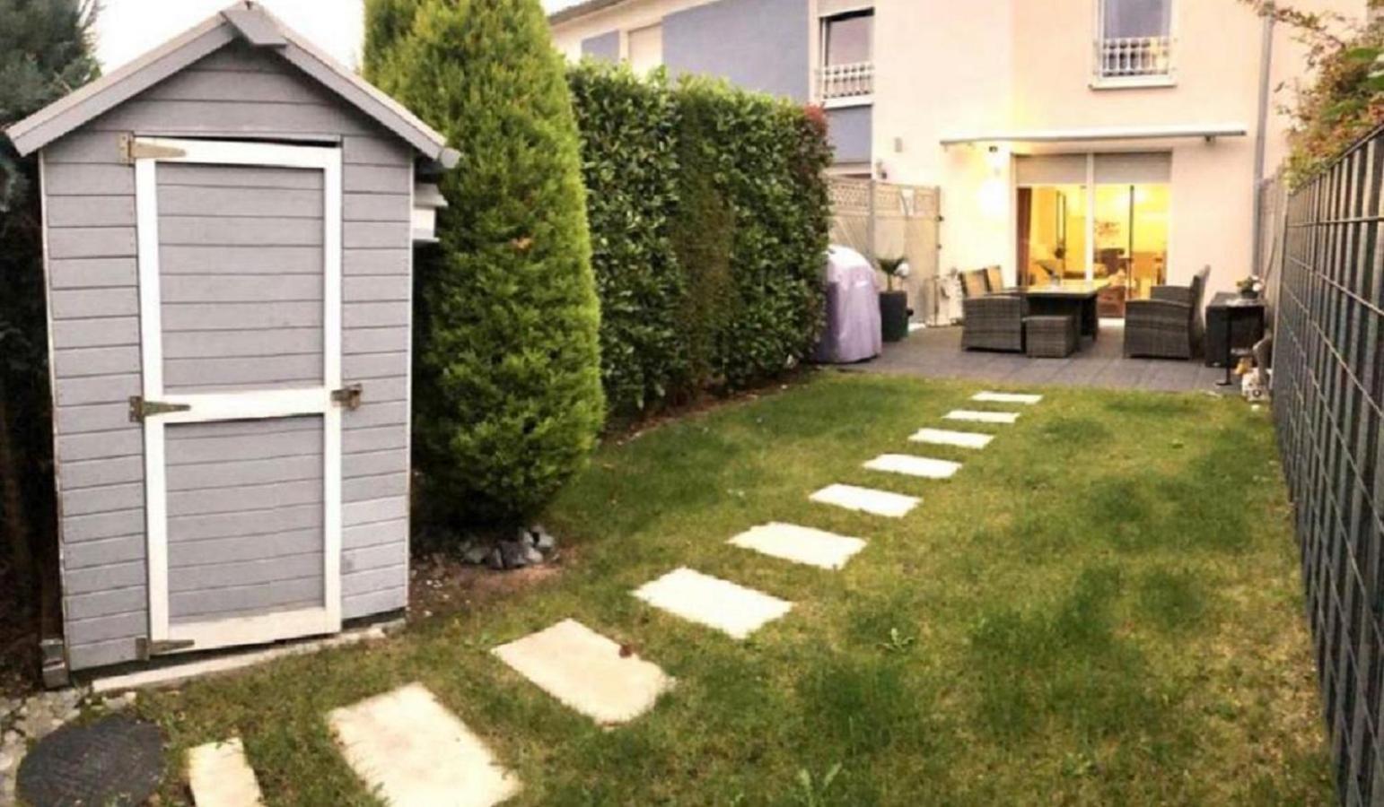 Geraeumiges Ferienhaus In Koblenz Κόμπλεντς Εξωτερικό φωτογραφία