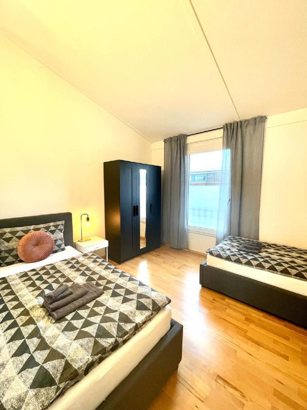 Geraeumiges Ferienhaus In Koblenz Κόμπλεντς Εξωτερικό φωτογραφία