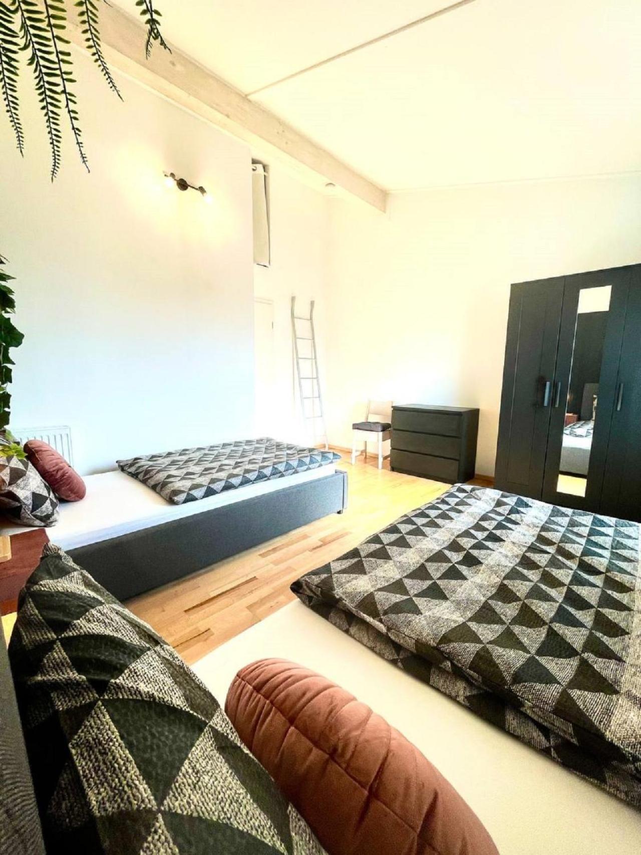 Geraeumiges Ferienhaus In Koblenz Κόμπλεντς Εξωτερικό φωτογραφία
